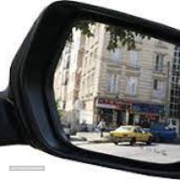 آینه بغل سورنتو در خیابان دکتر بهشتی