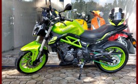 Picsart_22-08-22_21-53-31-210