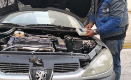 عیب یابی و دیاگ خودرو در خیابان بزرگمهر