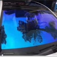 نصب برچسب ضد UV شیشه خودرو 
