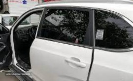 لوازم لوکس و شیشه دودی در اصفهان