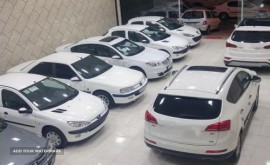 نمایشگاه اتومبیل در خیابان امام خمینی