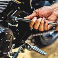 تعمیر موتورسیکلت در اتوبان شهید چمران اصفهان