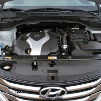 2013-hyundai-santa-fe-sport_engine