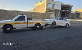 یدک کش خودرو در جاده رباط پشت بادام