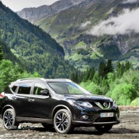 قیمت / فروش سپر جلو خودرو ایکس تریل / اصفهان / شاهپور قدیم