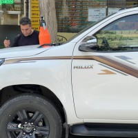 نصب برچسب خودرو تویوتا لندکروز / اصفهان / میدان جمهوری