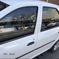 نصب شیشه دودی ضد خش و آنتی UV / اصفهان / خیابان جامی