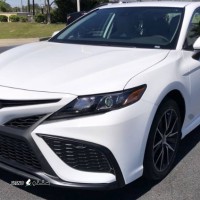 تعمیر سپر فایبرگلاس خودرو تویوتا کمری / خیابان امام خمینی / اصفهان