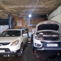 تعمیرگاه خودروهای چینی در خیابان کاوه