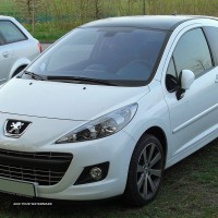 1200px-Peugeot_207_RC_Facelift_front_20100416
